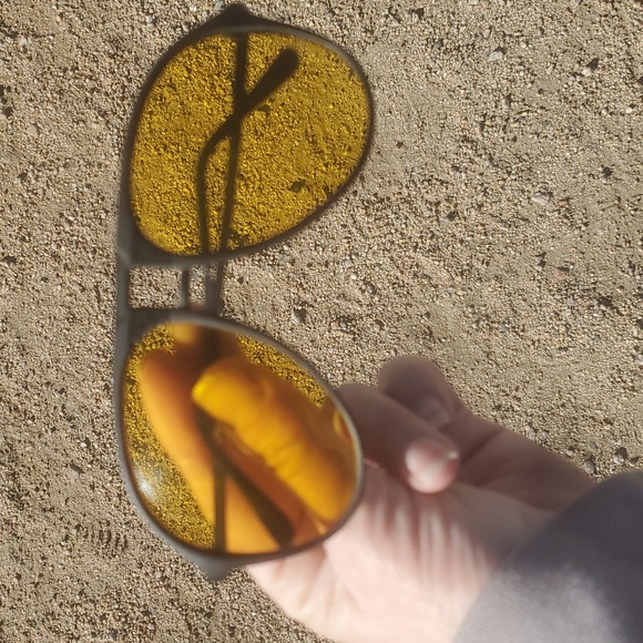 Vintage Night Driver Sunglasses. - Picture 15 of 16